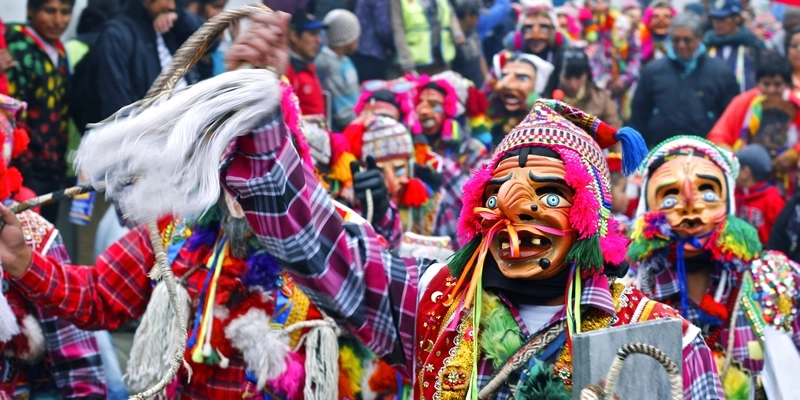 Danza Maqtas de Paucartambo